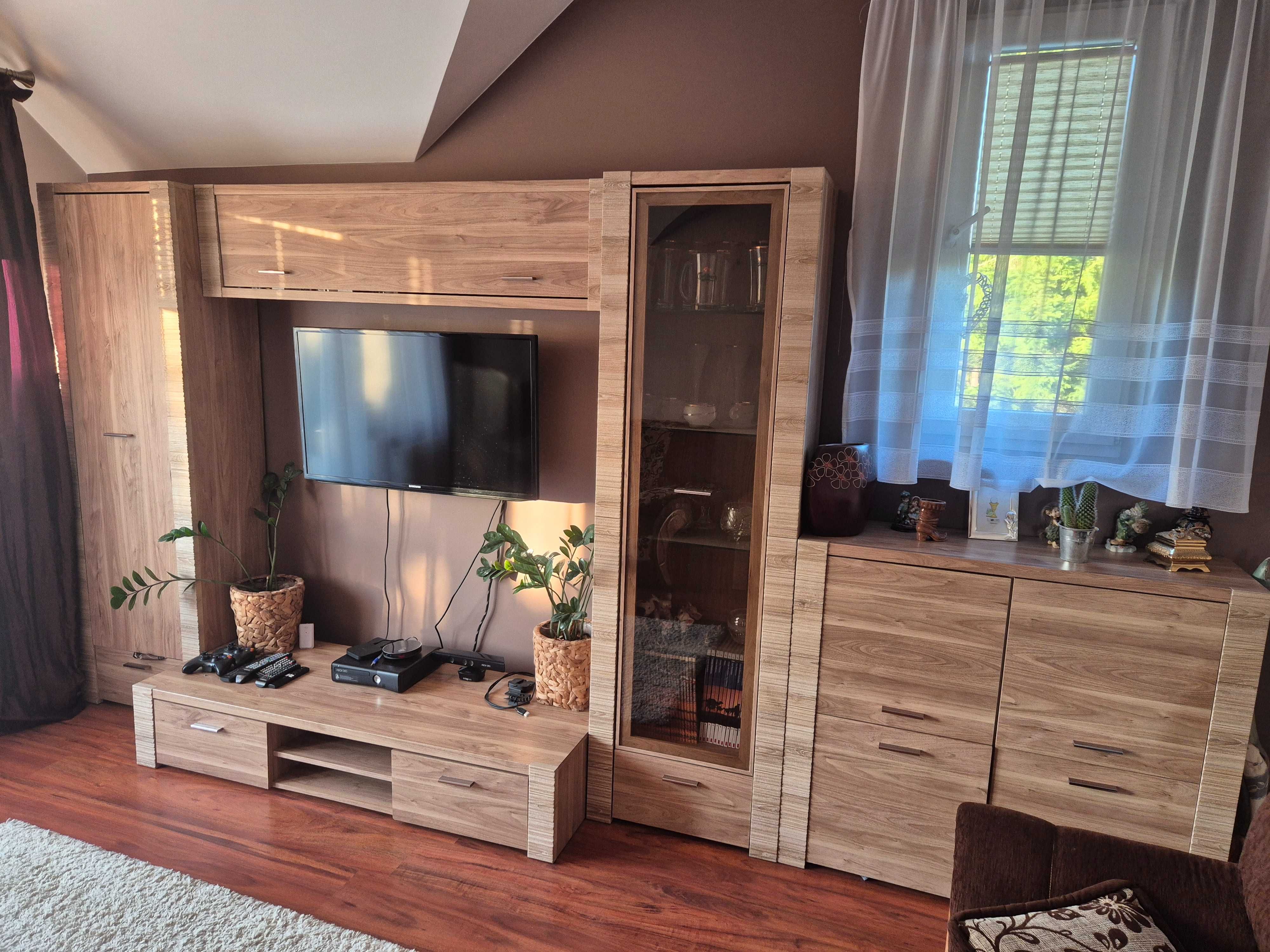 Komplet używanych mebli do salonu/pokoju gościnnego