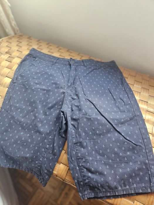 Calças Lois e calções de homem