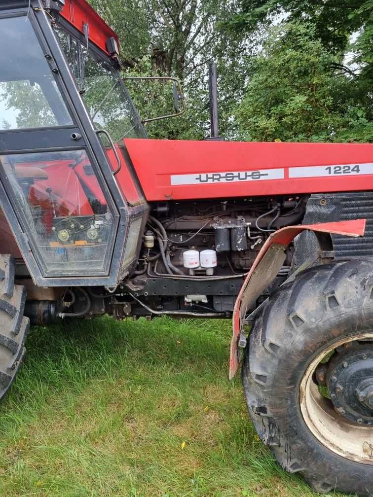 Ciągnik rolniczy Ursus 1224