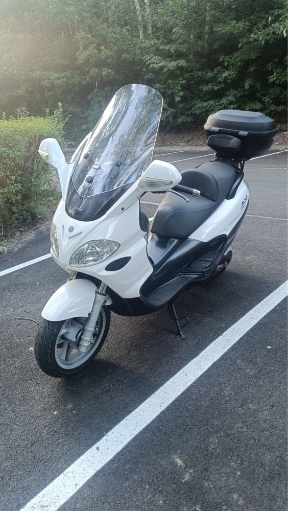 Skuter Piaggio X9 Evolution