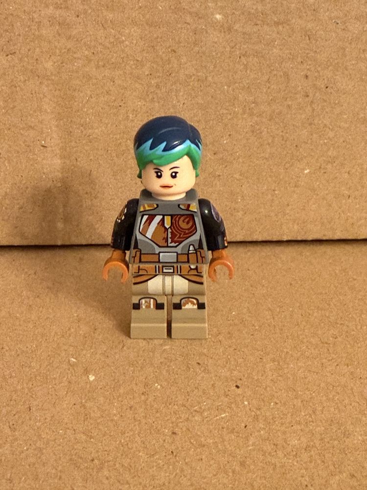 Lego Star Wars minifigurka Sabine Wren + custom rączki z nadrukami