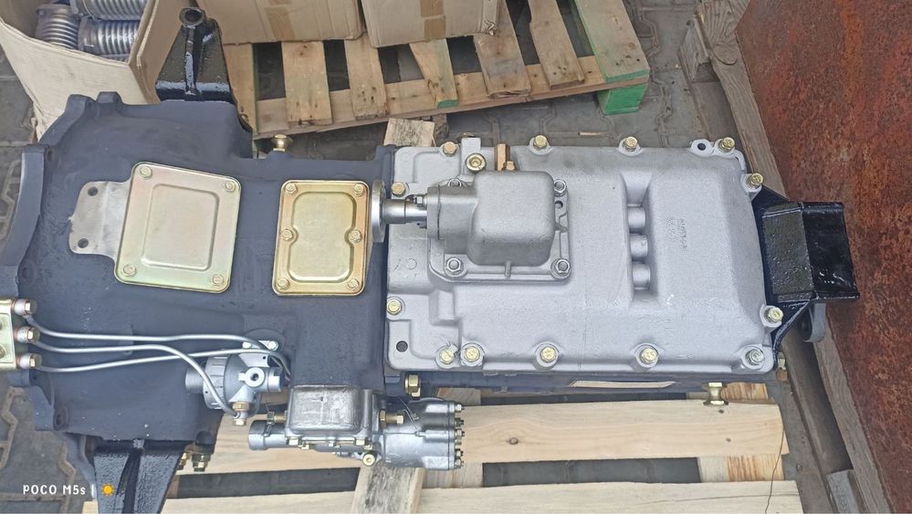КПП КАМАЗ 15-1700025 з дільником