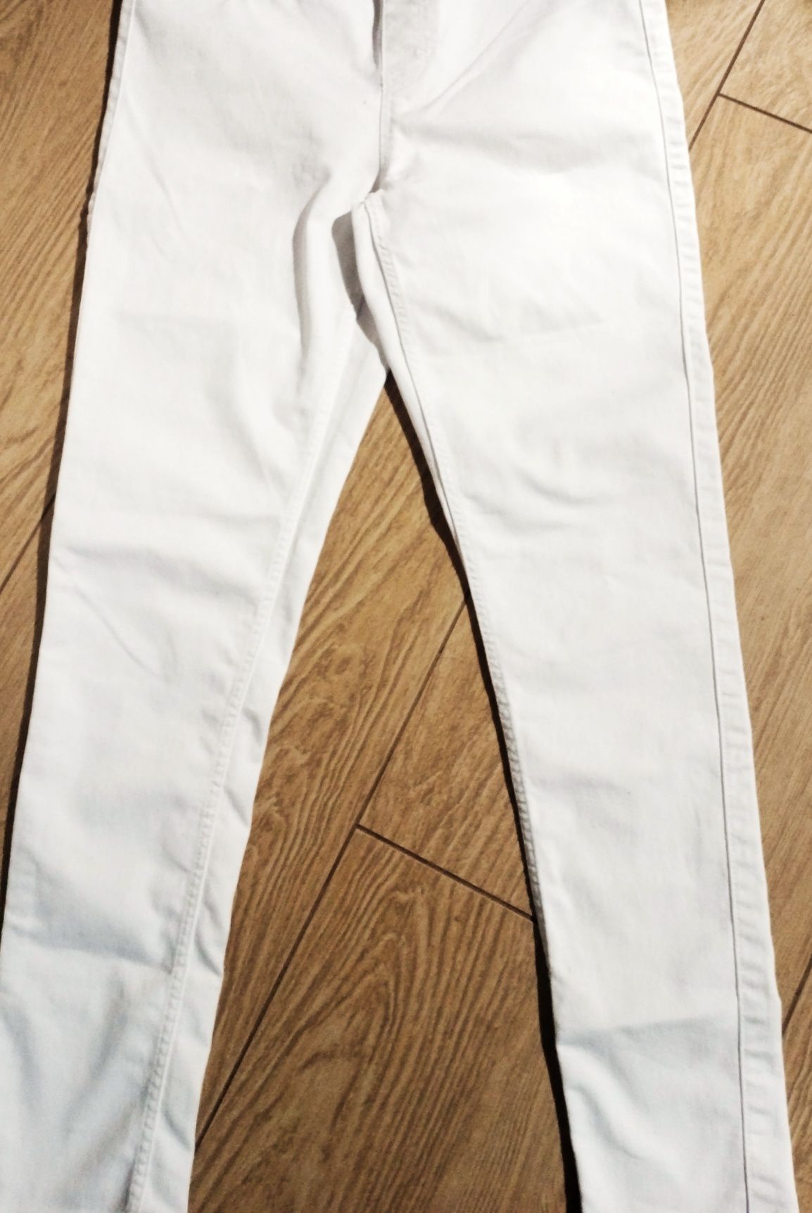 Damskie spodnie białe w rozmiarze 12