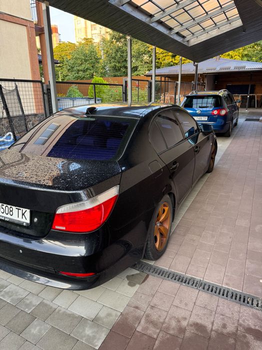 BMW   E60   525i БМВ Е60 2.5 Бензин