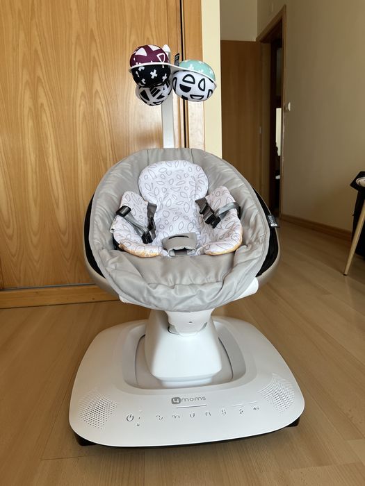 Espreguiçadeira 4Moms Mamaroo 5 com redutor