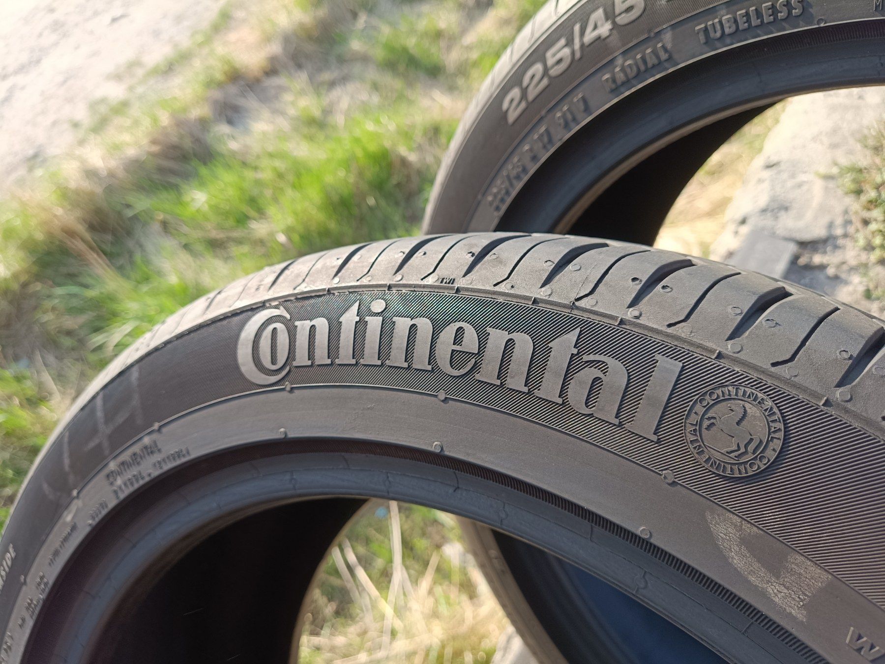 Майже нові літні шини Continental 225/45 R17 резина Р17