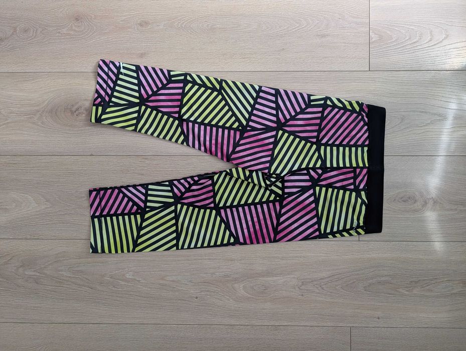Nike pro legginsy