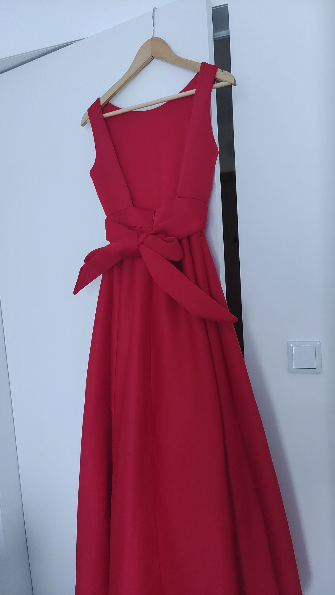 True Violet Exclusive uk8 sukienka wieczorowa wesele czerwona pianka