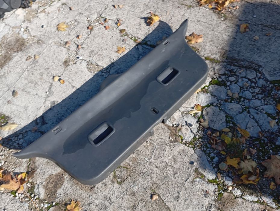 Plastik tapicerka Klapy bagażnika tył tylna Volkswagen Polo 4 IV 9N