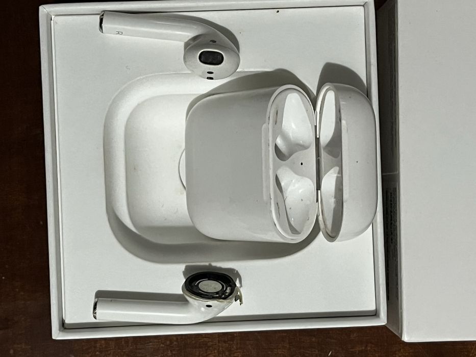 Airpods (caixa e 1 fone)