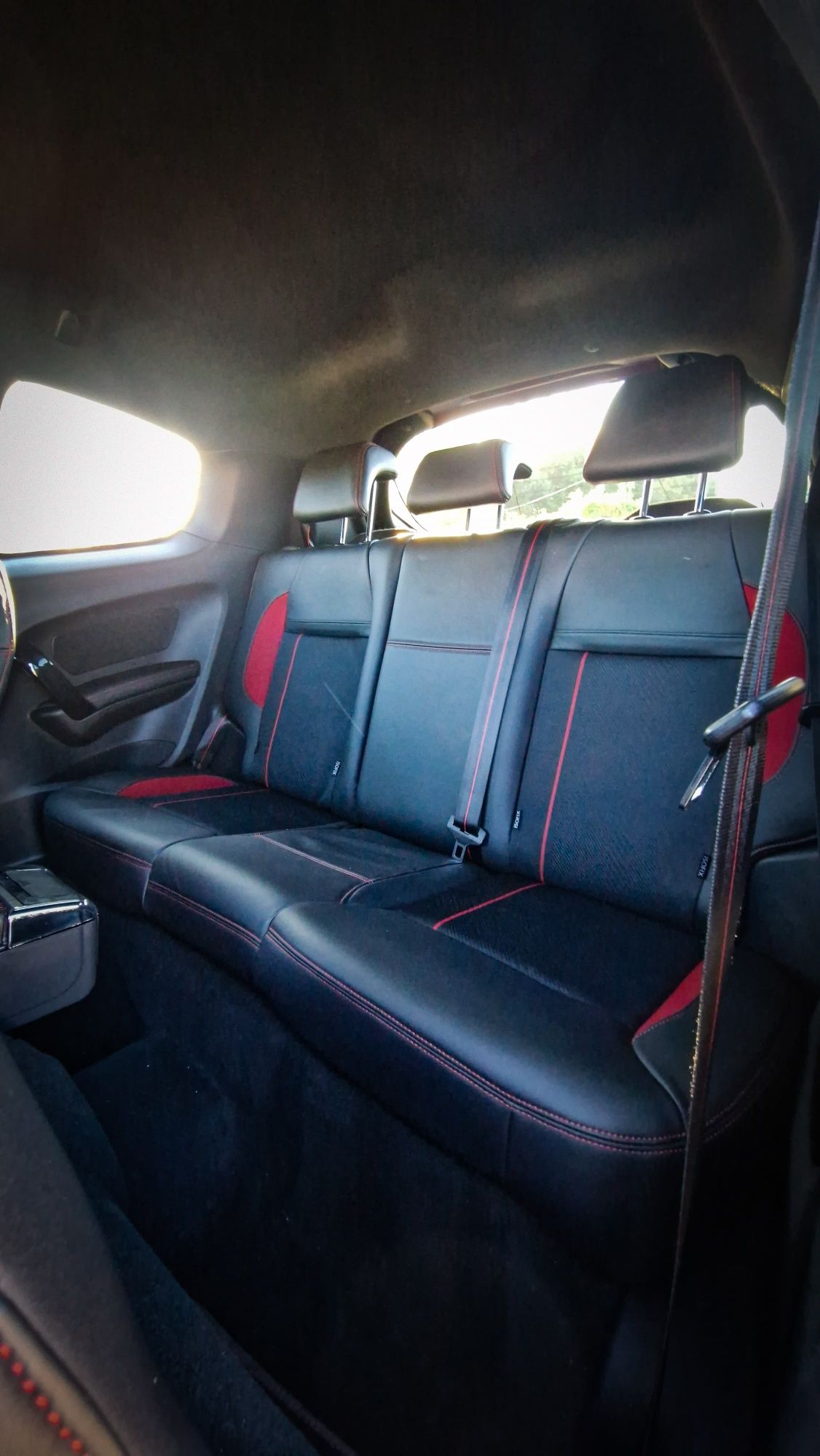 Peugeut Gti 208cv * gasolina *