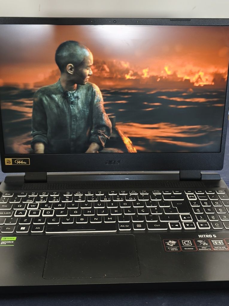 Acer Nitro 5 (RTX 4050)