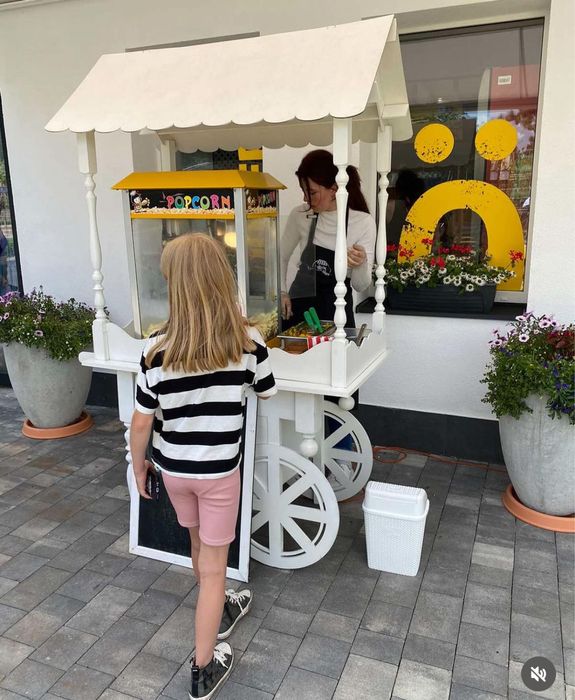 Попкорн на декоративному візку «Прованс» Popcorn на свято