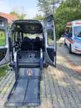 Wynajem samochodu do przewozu niepełnosprawnych ambulans  z OC