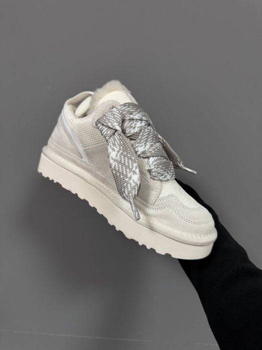 UGG Lowmel Sneakers Ceramic Угги світлі білі кросівки молочний колір