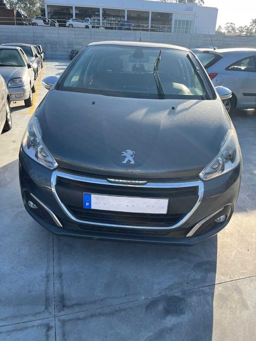 Peugeot 208  1.2 VTI