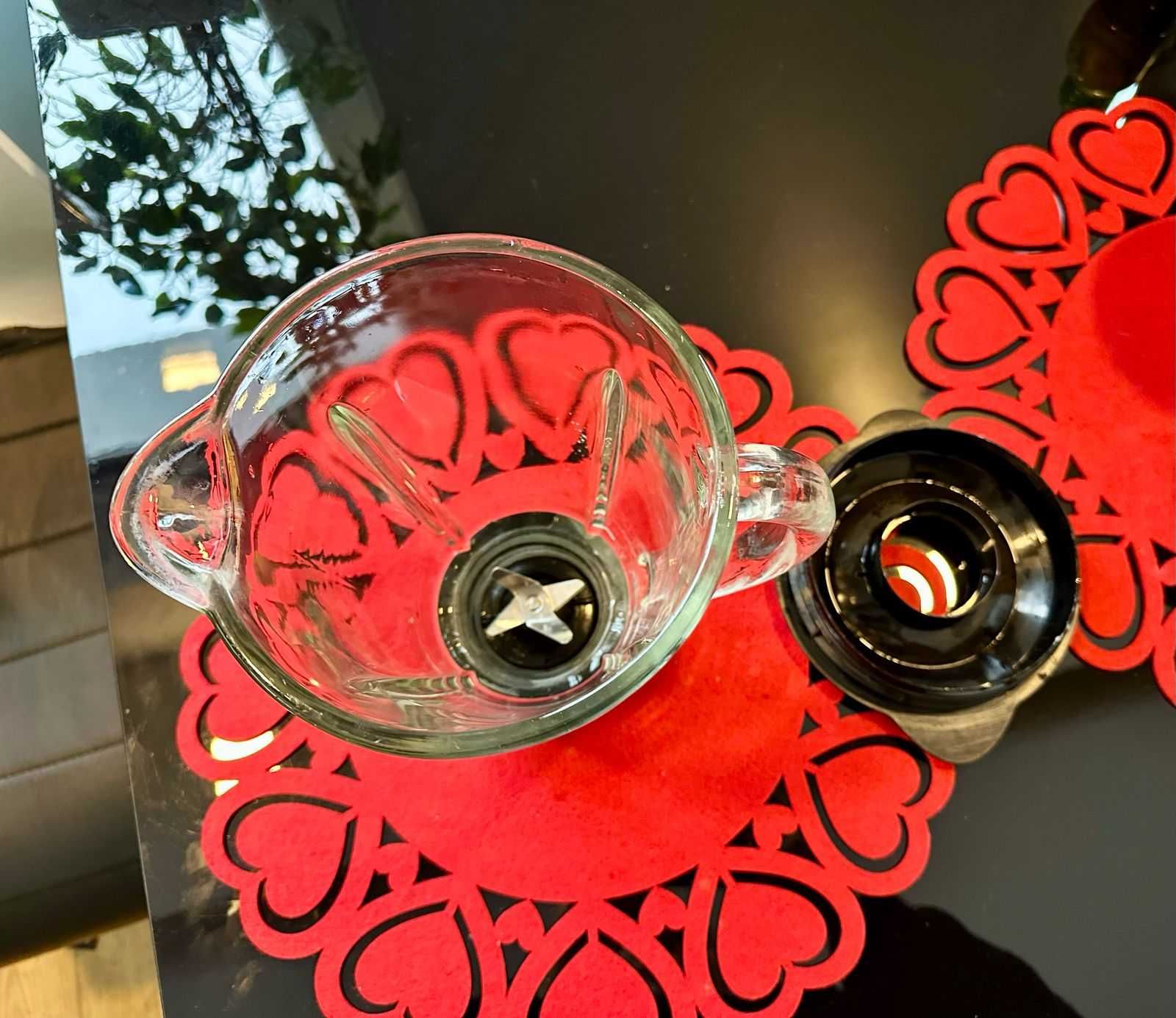 Kompletny Kielich Blend. do robota planetarnego Russell Hobbs