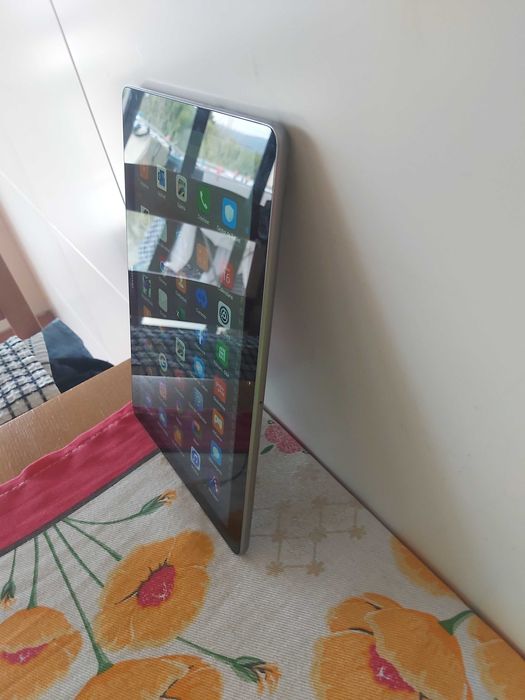 Tablet Huawei em bom estado