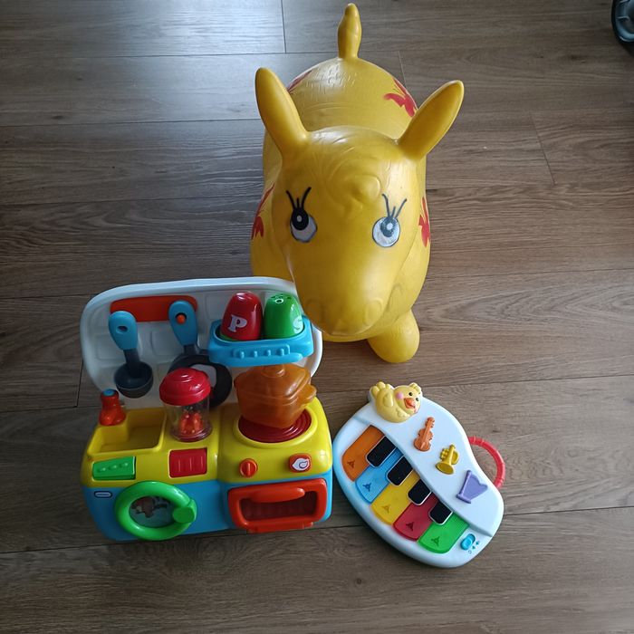 Mini kuchnia z akcesoriami +pianinko