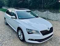 Skoda Superb Biala Perla Bezwypadkowy Pelen Serwis ASO Niski Oryginalny Przebieg