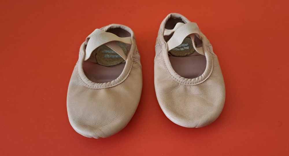 Calçado Ballet Meia-ponta em Couro Sola dividida -tam. 26(16cm)