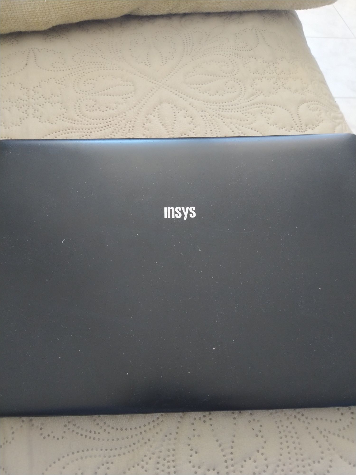 Vendo Computador Portátil INSYS usado peças