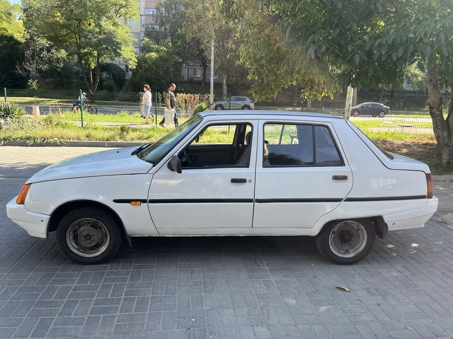 Продам таврию Славуту заз 1103