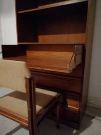 Escrivaninha/cómoda + 2 estantes, excelente estado