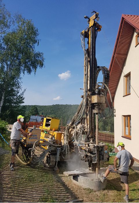 Wiercenie studni studnie głębinowe szukanie wody odwierty pompy ciepła