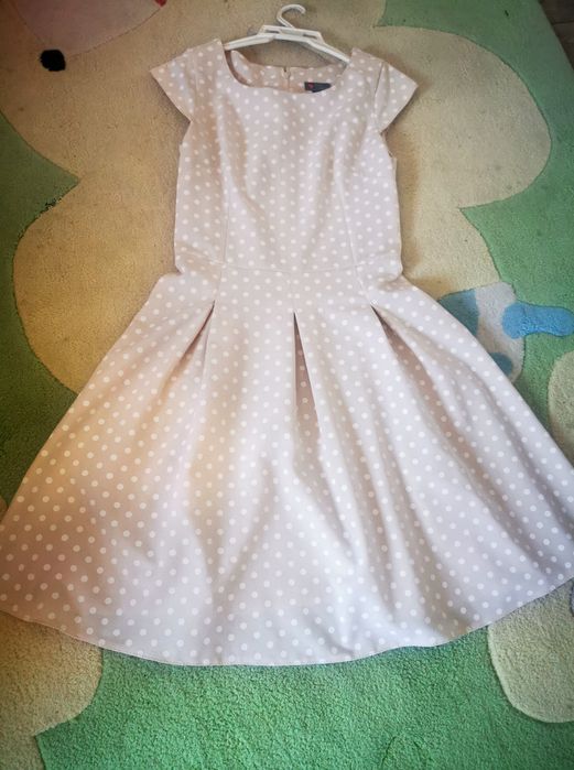 Sukienka beżowa w kropki 36