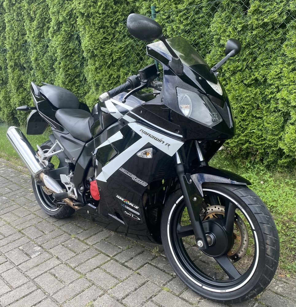 Daelim Roadwin 125 Wtrysk niski przebieg ( yzf, ktm, cbr, ksr, gpr)