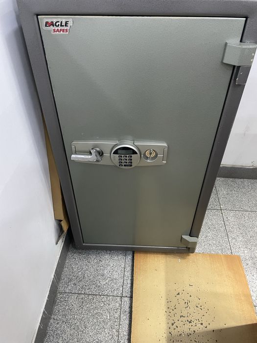 Сейф огнеупорный