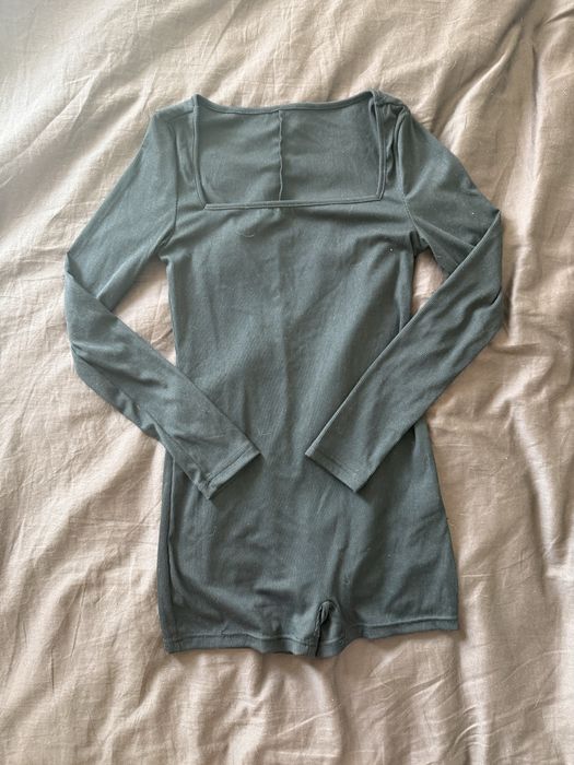 kombinezon z długim rękawem