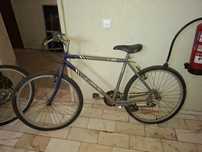 Bicicleta toda estragada
