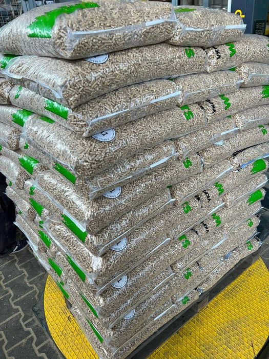 Pellet drzewny sosnowy A1 certyfikowany od 1050 z transportem