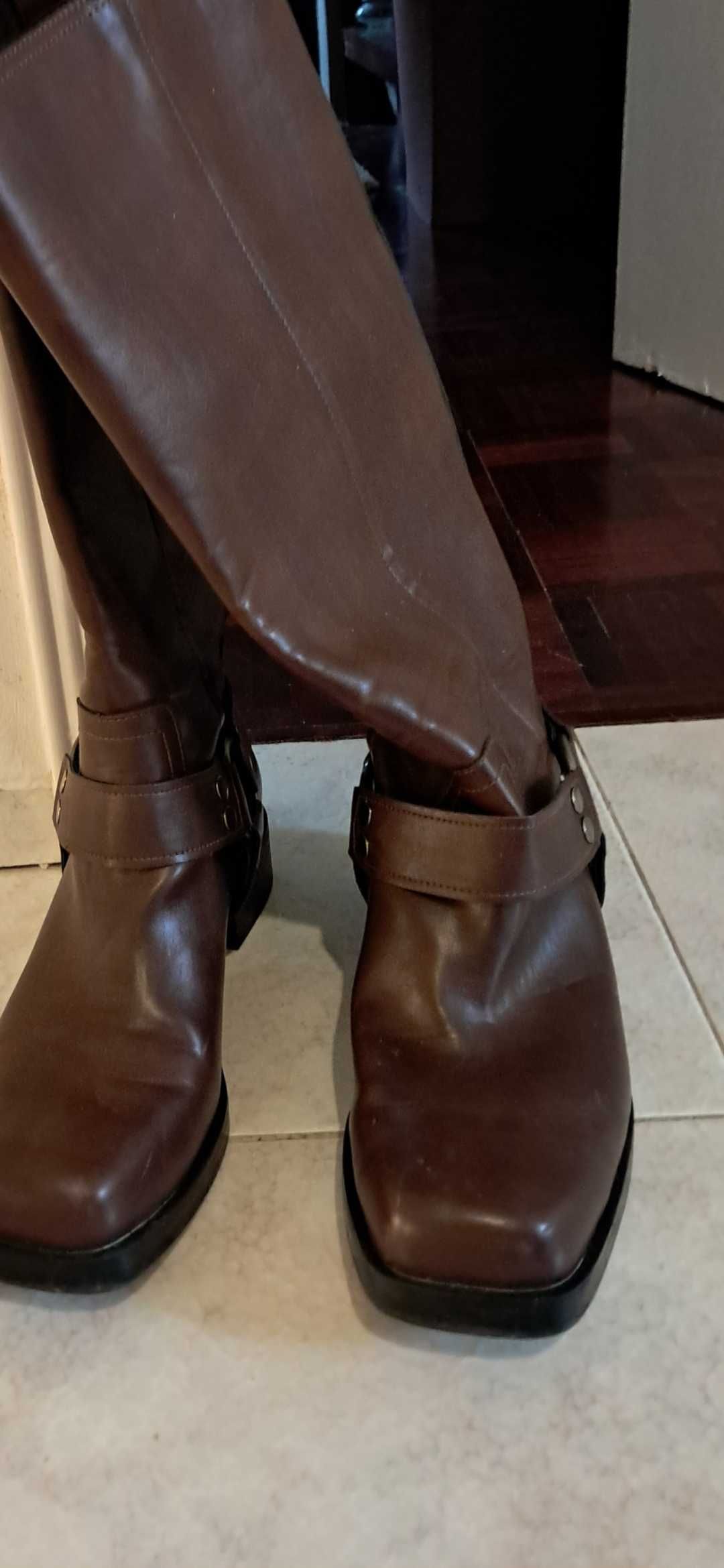 Botas Stradivarius