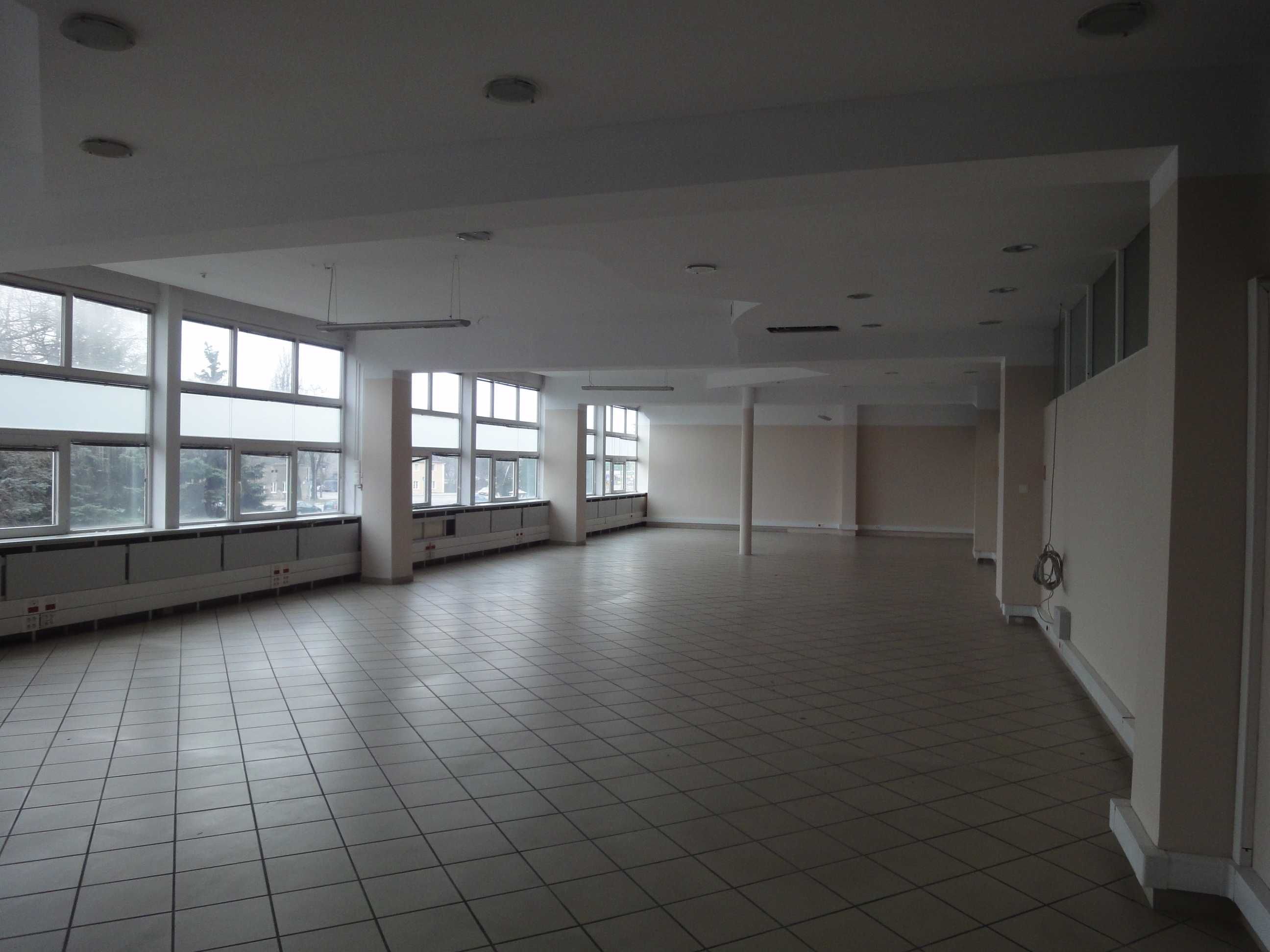96m2 Lokal użytkowo - mag. Traktorowa 128 Łódź