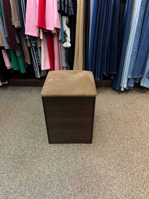 пуфик в прихожу, квартиру, магазин