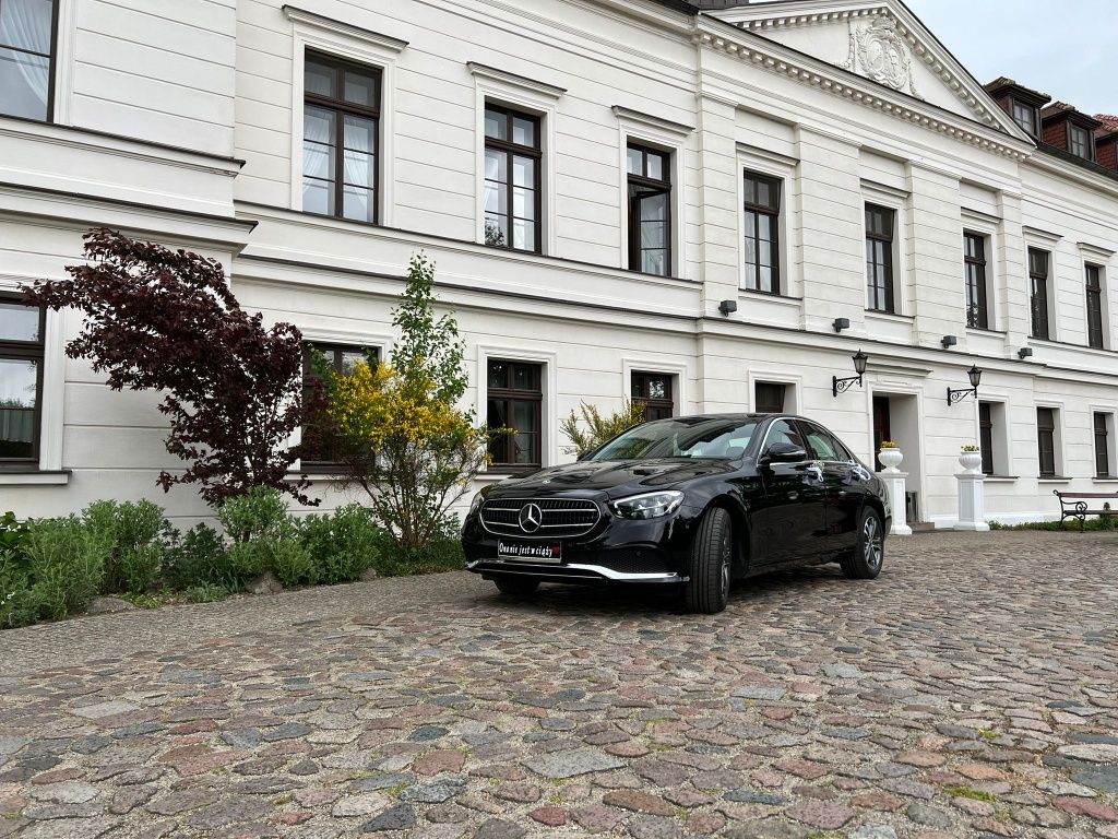 Mercedes e klasa 2.0d 4MATIC .Wynajem wypożyczalnia samochodów aut