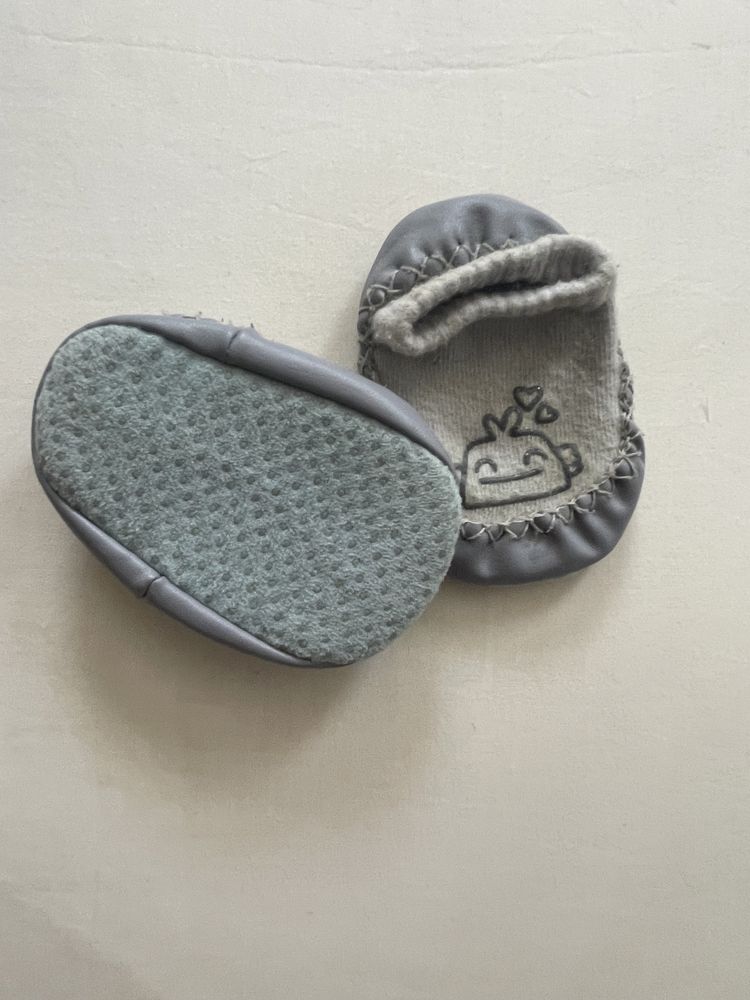 Pantufas  bebe 6-12 meses antiderrapante