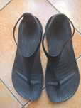 Japonki Crocs W7