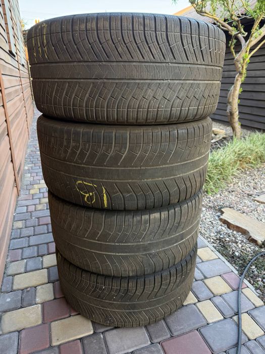 Продам зимнюю резину