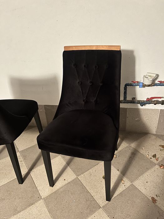 Krzesła welurowe (4)