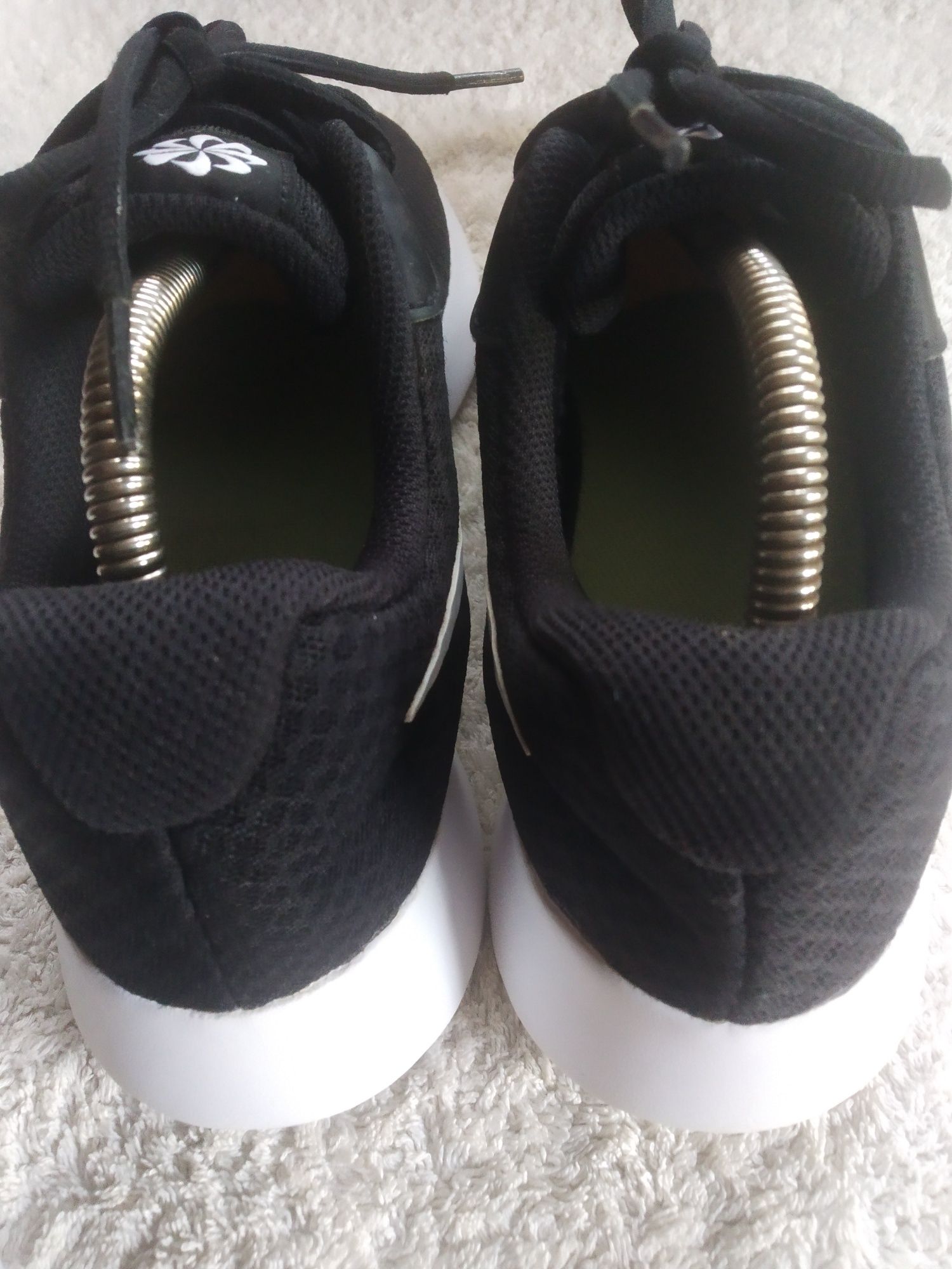 Кросовки Nike Tanjun 41р