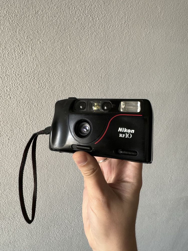 Camara analogica Nikon Rf10