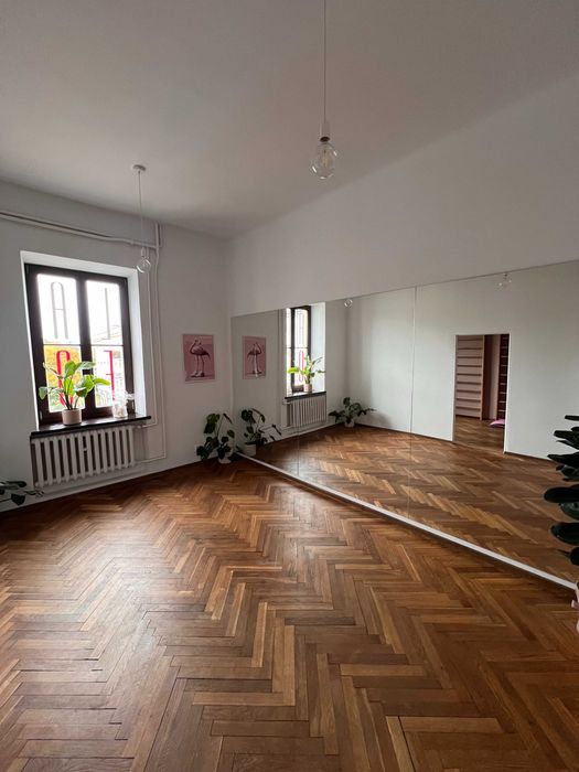 Wynajem gabinetu/pokoju w centrum Kielc –manicure i usług beauty