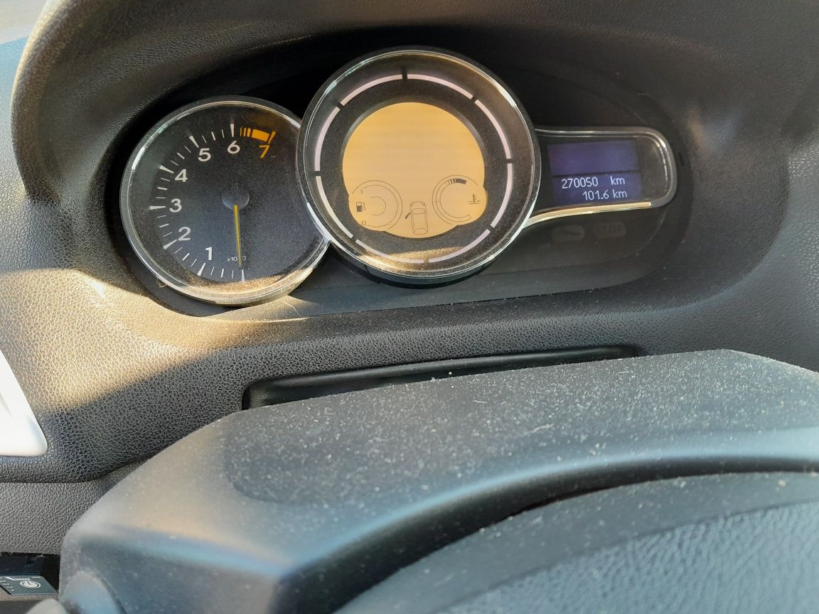 Sprzedam moje  prywatne Auto Reno Megan 3.