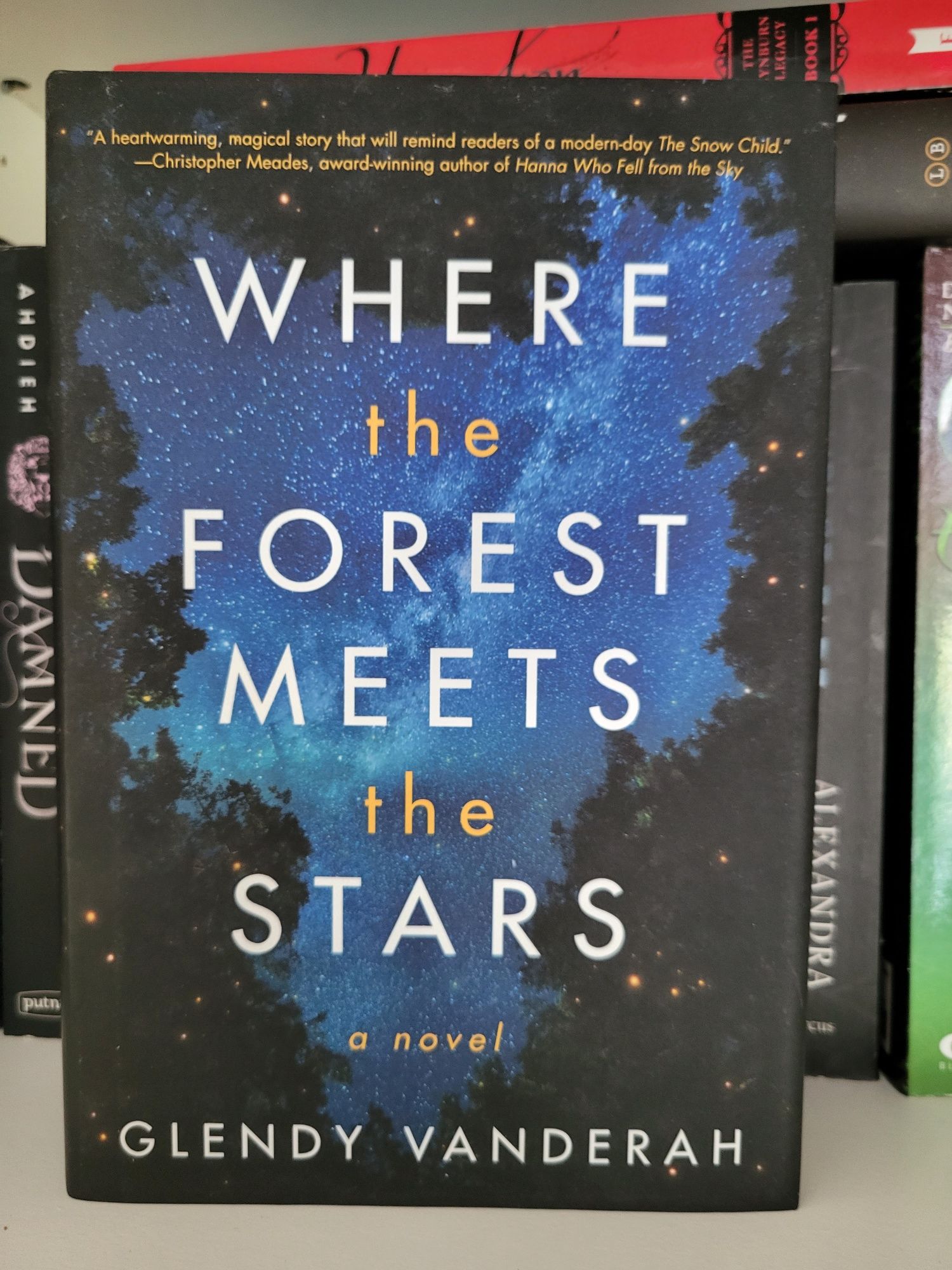 Livro Where the Forest Meets the Stars de Glendy Vanderah