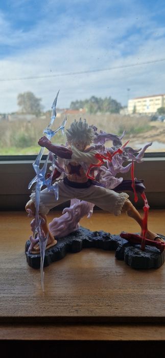 Figura Luffy Gear 5 One Piece