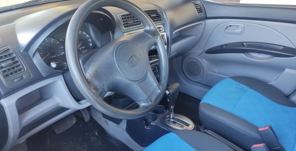 Чудовий мінівенчик після капремонту на автоматі Kia Picanto.